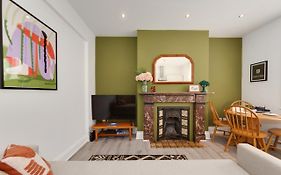 Number7, 3 Minutes To The Beach, Super King Beds, Part Of Burlington-Escapes